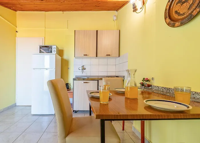 Apartment In With Wifi